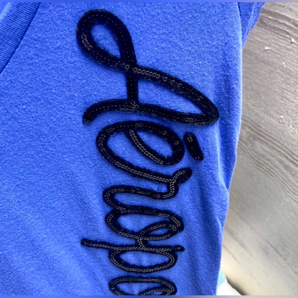 🔮 BLING SEQUIN T SHIRT 🔮 - Picture 2 of 4